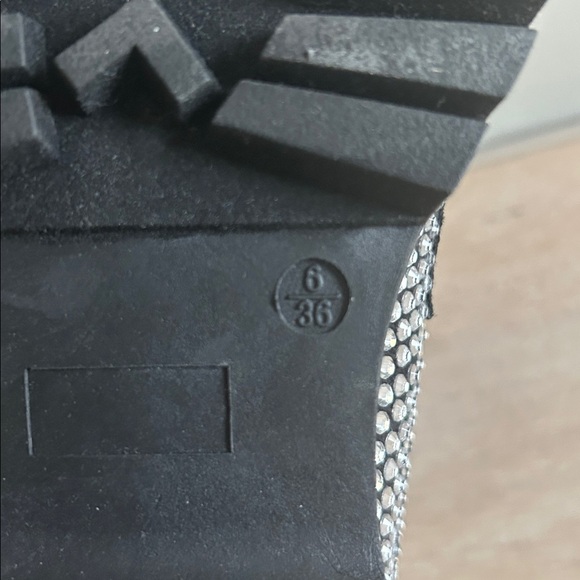 Steve Madden Y2K style retro Black silver sequin loafer women’s size 6​ - Picture 9 of 9